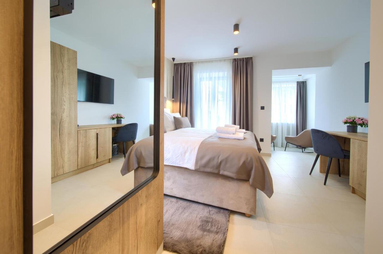 Portella Rooms Krk Town Buitenkant foto