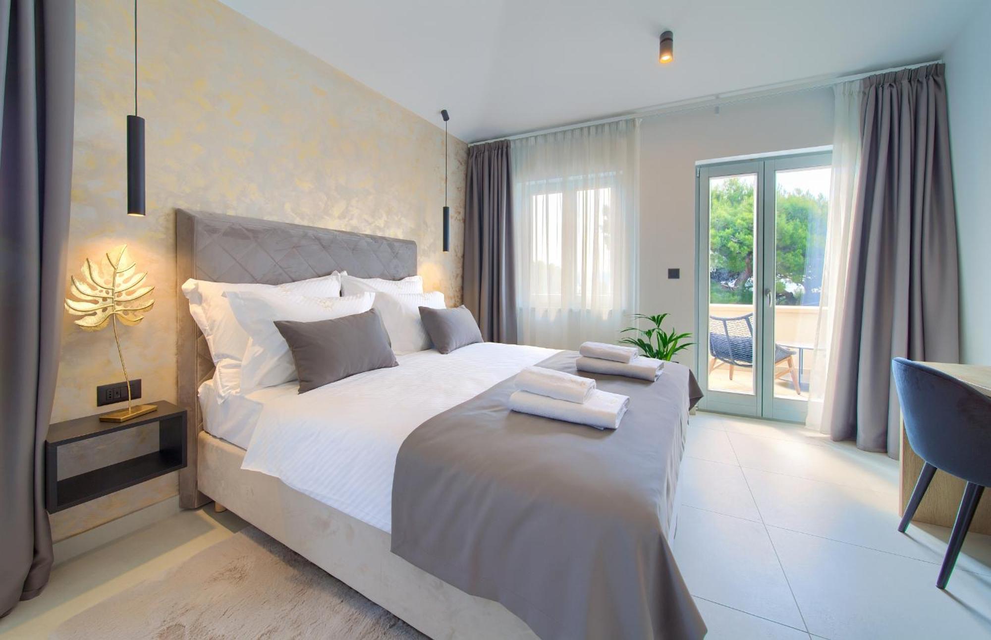 Portella Rooms Krk Town Buitenkant foto